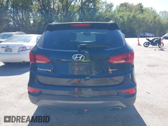 ✅ 2017 Hyundai Santa Fe 2.4L • VIN: 5XYZU3LB8HG447515 • Лот: 43413677. Опубликован ранее на IAAI с пробегом 126 060 миль. Бесплатный доступ к архиву аукционных продаж из США и подробный отчёт об истории автомобиля на DreamBid. Изображение 16.