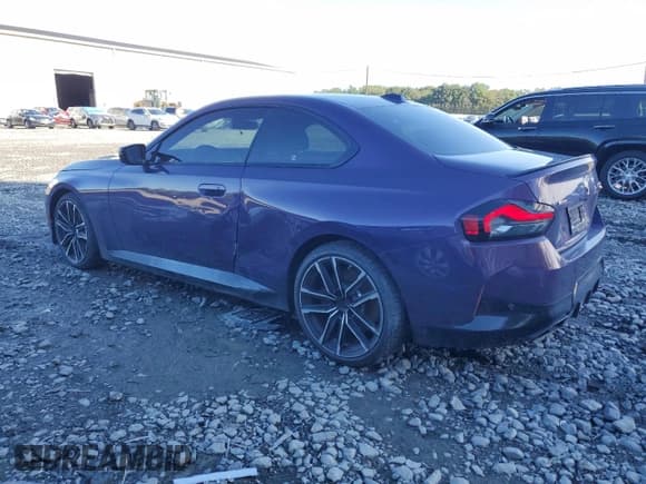 ✅ 2023 BMW 2 Series M240i xDrive • VIN: 3MW53CM03P8D59090 • Лот: 71366845. Опубликован ранее на Copart с пробегом 22 098 миль. Бесплатный доступ к архиву аукционных продаж из США и подробный отчёт об истории автомобиля на DreamBid. Изображение 2.