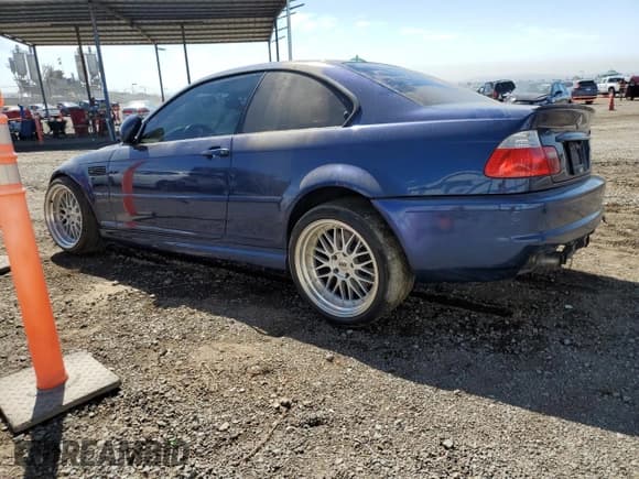 ✅ 2003 BMW 3 Series M3 • VIN: WBSBL93403JR23766 • Lot: 75096244. Wystawiony na Copart z przebiegiem 121 989 mil. Bezpłatny archiwum sprzedaży aukcyjnych z USA i szczegółowy raport historii pojazdu na DreamBid. Zdjęcie 2.