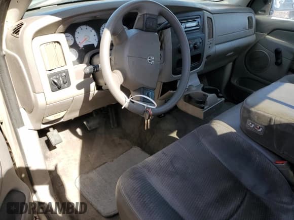 ✅ 2005 Dodge 1500 ST • VIN: 1D7HA16K25J549706 • Лот: 75922424. Опубликован ранее на Copart с пробегом Не указан. Бесплатный доступ к архиву аукционных продаж из США и подробный отчёт об истории автомобиля на DreamBid. Изображение 8.