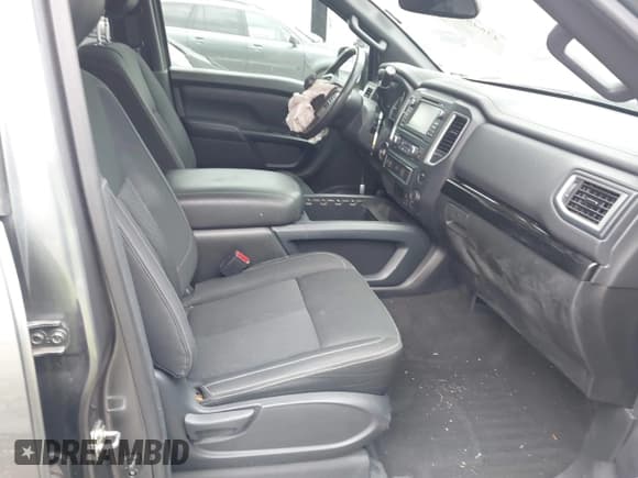 ✅ 2018 Nissan Titan SV • VIN: 1N6AA1E60JN520365 • Lot: 43648139. Listed on IAAI with 125,426 mi. Free auction sales archive from the USA and detailed vehicle history report at DreamBid. Image 5.