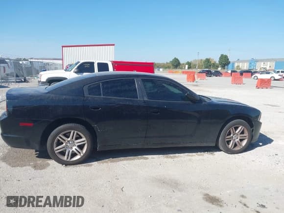 ✅ 2014 Dodge Charger Police • VIN: 2C3CDXATXEH191100 • Лот: 43221692. Опубликован ранее на IAAI с пробегом 221 239 миль. Бесплатный доступ к архиву аукционных продаж из США и подробный отчёт об истории автомобиля на DreamBid. Изображение 19.