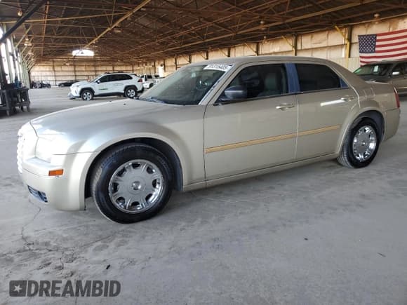 ✅ 2006 Chrysler 300 Touring • VIN: 2C3LA53G06H171307 • Лот: 91315405. Опубликован ранее на Copart с пробегом 86 440 миль. Бесплатный доступ к архиву аукционных продаж из США и подробный отчёт об истории автомобиля на DreamBid. Изображение 1.