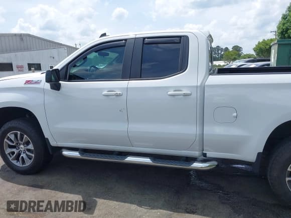✅ 2019 Chevrolet Silverado 1500 RST • VIN: 1GCRYEED3KZ363738 • Lot: 42157747. Wystawiony na IAAI z przebiegiem 75 591 mil. Bezpłatny archiwum sprzedaży aukcyjnych z USA i szczegółowy raport historii pojazdu na DreamBid. Zdjęcie 14.