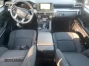 ✅ 2025 Toyota 4Runner SR5 • VIN: JTEVA5BR8S5036077 • Лот: 91445935. Опубликован ранее на Copart с пробегом 4 498 миль. Бесплатный доступ к архиву аукционных продаж из США и подробный отчёт об истории автомобиля на DreamBid. Изображение 8.