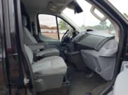 ✅ 2019 Ford Transit • VIN: 1FTYR2YM3KKA96824 • Lot: 41088013. Wystawiony na IAAI z przebiegiem 137 331 mil. Bezpłatny archiwum sprzedaży aukcyjnych z USA i szczegółowy raport historii pojazdu na DreamBid. Zdjęcie 5.