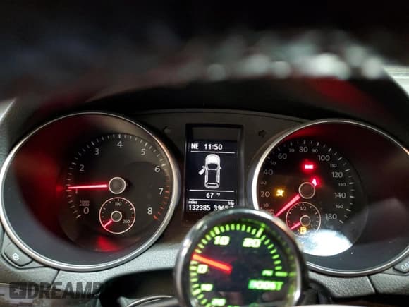 ✅ 2010 Volkswagen Golf GTI • VIN: WVWEV7AJ6AW336791 • Lot: 81721385. Wystawiony na Copart z przebiegiem 132 385 mil. Bezpłatny archiwum sprzedaży aukcyjnych z USA i szczegółowy raport historii pojazdu na DreamBid. Zdjęcie 9.