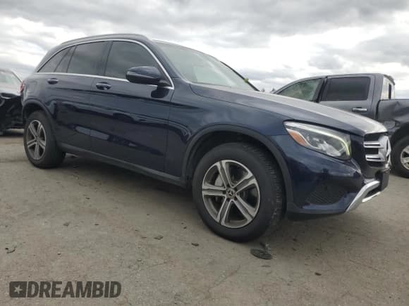 ✅ 2019 Mercedes-Benz GLC 300 • VIN: WDC0G4KB8KV161858 • Лот: 89992005. Опубликован ранее на Copart с пробегом 69 953 миль. Бесплатный доступ к архиву аукционных продаж из США и подробный отчёт об истории автомобиля на DreamBid. Изображение 4.