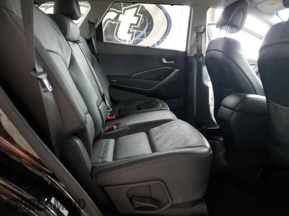 2017 Hyundai Santa Fe SE с VIN KM8SN4HF0HU211676, выставлен на аукционе Copart как лот 87249485 с пробегом 68 492 миль миль и Списание • Salvage title. История ставок и продаж доступна на DreamBid. Изображение 11.