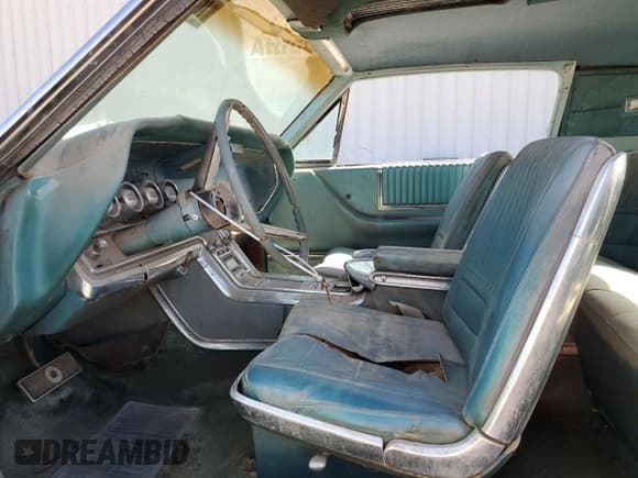 ✅ 1966 Ford Thunderbird • VIN: 6Y81Z100587 • Lot: 76387194. Wystawiony na Copart z przebiegiem 506 mil. Bezpłatny archiwum sprzedaży aukcyjnych z USA i szczegółowy raport historii pojazdu na DreamBid. Zdjęcie 7.