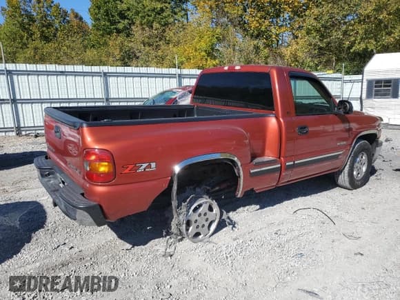 ✅ 2001 Chevrolet Silverado 1500 LS • VIN: 1GCEK14T71Z118666 • Лот: 75732974. Опубликован ранее на Copart с пробегом 218 402 миль. Бесплатный доступ к архиву аукционных продаж из США и подробный отчёт об истории автомобиля на DreamBid. Изображение 3.