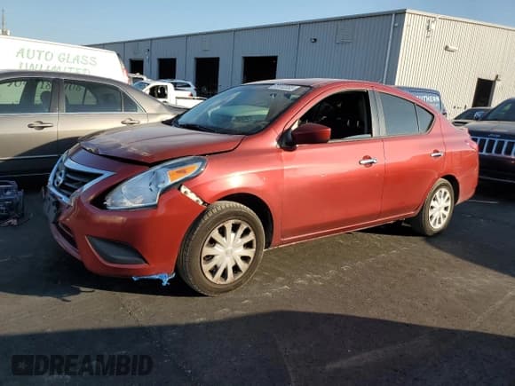 ✅ 2019 Nissan Versa S Plus • VIN: 3N1CN7AP1KL847461 • Lot: 93652085. Wystawiony na Copart z przebiegiem 77 186 mil. Bezpłatny archiwum sprzedaży aukcyjnych z USA i szczegółowy raport historii pojazdu na DreamBid. Zdjęcie 1.
