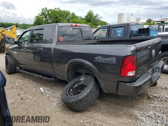 ✅ 2018 Ram 2500 Big Horn • VIN: 3C6UR5ML1JG133427 • Lot: 56129415. Wystawiony na Copart z przebiegiem 98 183 mil. Bezpłatny archiwum sprzedaży aukcyjnych z USA i szczegółowy raport historii pojazdu na DreamBid. Zdjęcie 2.