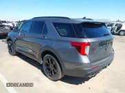 ✅ 2022 Ford Explorer ST • VIN: 1FM5K8GC7NGB56366 • Lot: 43374875. Wystawiony na IAAI z przebiegiem 40 511 mil. Bezpłatny archiwum sprzedaży aukcyjnych z USA i szczegółowy raport historii pojazdu na DreamBid. Zdjęcie 3.