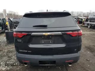 ✅ 2022 Chevrolet Traverse LT • VIN: 1GNEVHKW2NJ192442 • Lot: 35933243. Wystawiony na Copart z przebiegiem 2 885 mil. Bezpłatny archiwum sprzedaży aukcyjnych z USA i szczegółowy raport historii pojazdu na DreamBid. Zdjęcie 6.
