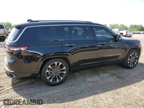 ✅ 2022 Jeep Grand Cherokee Overland • VIN: 1C4RJJDG3N8582038 • Lot: 51272605. Listed on Copart with 58,155 mi. Free auction sales archive from the USA and detailed vehicle history report at DreamBid. Image 3.