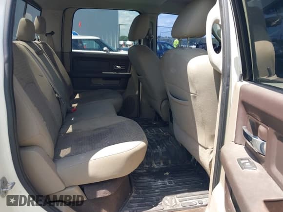 ✅ 2010 Dodge 1500 SLT • VIN: 1D7RV1CT7AS227072 • Lot: 42061389. Wystawiony na IAAI z przebiegiem 221 468 mil. Bezpłatny archiwum sprzedaży aukcyjnych z USA i szczegółowy raport historii pojazdu na DreamBid. Zdjęcie 8.