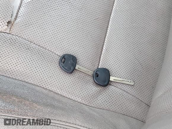 ✅ 2013 Hyundai Elantra • VIN: KMHD35LE1DU056696 • Lot: 43888134. Listed on IAAI with 114,713 mi. Free auction sales archive from the USA and detailed vehicle history report at DreamBid. Image 11.