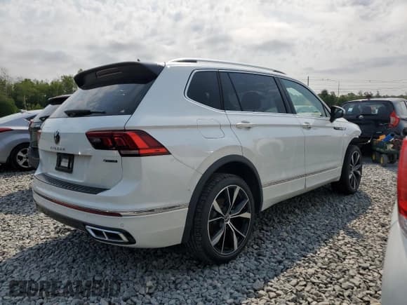 ✅ 2024 Volkswagen Tiguan SEL R-Line • VIN: 3VV4B7AX3RM136943 • Lot: 64492465. Wystawiony na Copart z przebiegiem 16 893 mil. Bezpłatny archiwum sprzedaży aukcyjnych z USA i szczegółowy raport historii pojazdu na DreamBid. Zdjęcie 3.