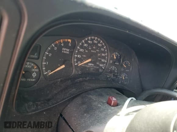 ✅ 2002 Chevrolet Silverado 2500HD LS • VIN: 1GCHK23102F182568 • Lot: 71719394. Listed on Copart with Not provided. Free auction sales archive from the USA and detailed vehicle history report at DreamBid. Image 9.