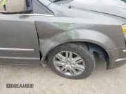 ✅ 2010 Chrysler Town & Country Limited • VIN: 2A4RR7DX2AR451719 • Lot: 42351759. Wystawiony na IAAI z przebiegiem 163 635 mil. Bezpłatny archiwum sprzedaży aukcyjnych z USA i szczegółowy raport historii pojazdu na DreamBid. Zdjęcie 6.