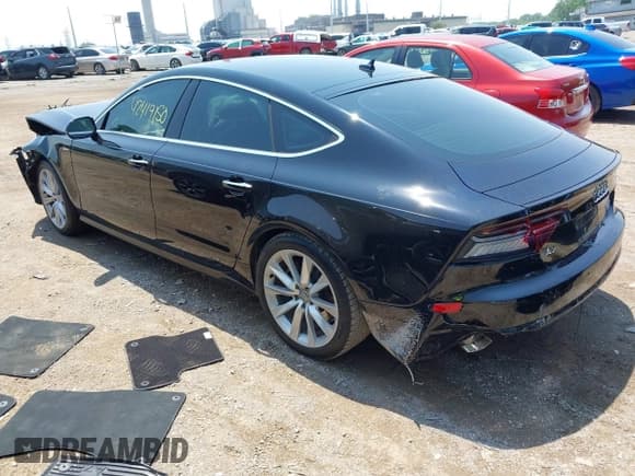 ✅ 2016 Audi A7 Prestige • VIN: WAU2GAFC5GN023263 • Lot: 42419150. Wystawiony na IAAI z przebiegiem 103 533 mil. Bezpłatny archiwum sprzedaży aukcyjnych z USA i szczegółowy raport historii pojazdu na DreamBid. Zdjęcie 3.