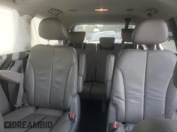 ✅ 2014 Kia Sedona EX • VIN: KNDMH4C76E6570597 • Lot: 81217105. Listed on Copart with 105,487 mi. Free auction sales archive from the USA and detailed vehicle history report at DreamBid. Image 10.