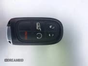 ✅ 2016 Jeep Cherokee Latitude • VIN: 1C4PJLCS2GW158809 • Lot: 43337790. Wystawiony na IAAI z przebiegiem 96 190 mil. Bezpłatny archiwum sprzedaży aukcyjnych z USA i szczegółowy raport historii pojazdu na DreamBid. Zdjęcie 11.