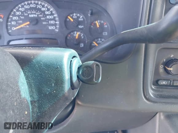 ✅ 2003 Chevrolet Silverado 2500HD LS • VIN: 1GCHC29173E346944 • Lot: 41656801. Listed on IAAI with 245,333 mi. Free auction sales archive from the USA and detailed vehicle history report at DreamBid. Image 11.