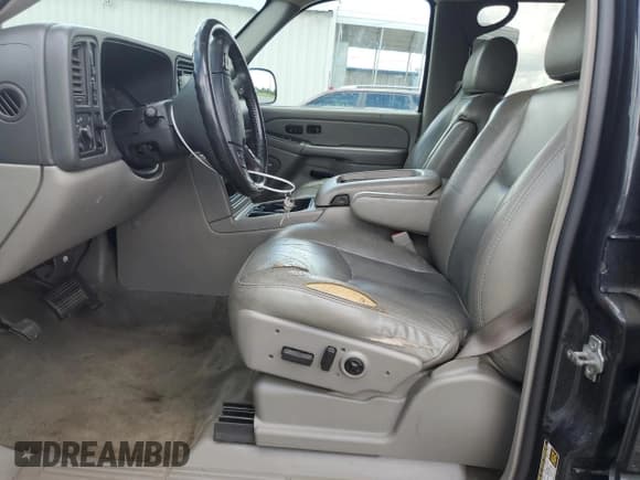 ✅ 2005 Chevrolet Suburban Z71 • VIN: 3GNFK16Z05G108791 • Лот: 56497885. Опубликован ранее на Copart с пробегом 242 696 миль. Бесплатный доступ к архиву аукционных продаж из США и подробный отчёт об истории автомобиля на DreamBid. Изображение 7.