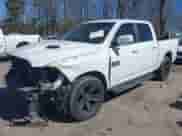 2017 Ram 1500 Night z VIN 1C6RR7MT4HS766699, wystawiony jako IAAI lot #41692973 z przebiegiem 134 746 mil mil oraz . Historia ofert i sprzedaży dostępna na DreamBid. Obrazek 17.