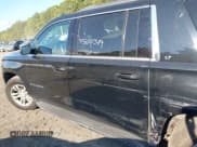 ✅ 2019 Chevrolet Suburban LT • VIN: 1GNSKHKC3KR143958 • Lot: 43214049. Wystawiony na IAAI z przebiegiem 199 490 mil. Bezpłatny archiwum sprzedaży aukcyjnych z USA i szczegółowy raport historii pojazdu na DreamBid. Zdjęcie 14.