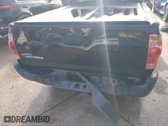 ✅ 2013 Toyota Tacoma • VIN: 5TFNX4CN9DX025525 • Lot: 43772381. Wystawiony na IAAI z przebiegiem 188 465 mil. Bezpłatny archiwum sprzedaży aukcyjnych z USA i szczegółowy raport historii pojazdu na DreamBid. Zdjęcie 18.