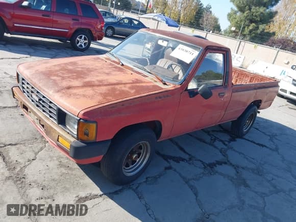 ✅ 1985 Toyota Pickup • VIN: JT4RN55R5F0091191 • Lot: 43838711. Listed on IAAI with 171,294 mi. Free auction sales archive from the USA and detailed vehicle history report at DreamBid. Image 2.
