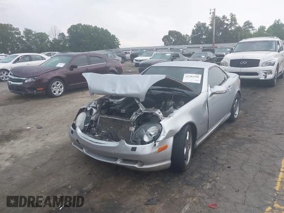 ✅ 2001 Mercedes-Benz SLK 230/320 • VIN: WDBKK65F71F221501 • Lot: 42282368. Listed on IAAI with 123,692 mi. Free auction sales archive from the USA and detailed vehicle history report at DreamBid. Image 17.