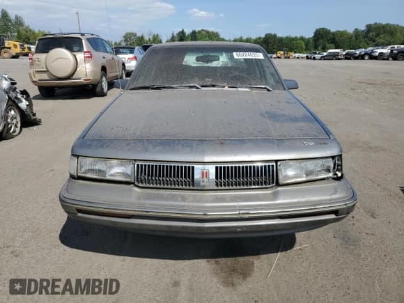 ✅ 1993 Oldsmobile Cutlass Ciera S • VIN: 1G3AG55N2P6426314 • Lot: 66224635. Wystawiony na Copart z przebiegiem 153 205 mil. Bezpłatny archiwum sprzedaży aukcyjnych z USA i szczegółowy raport historii pojazdu na DreamBid. Zdjęcie 5.