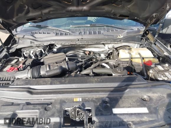 ✅ 2022 Ford F-250 XL • VIN: 1FT7W2BN3NEF95163 • Lot: 43115709. Wystawiony na IAAI z przebiegiem 76 379 mil. Bezpłatny archiwum sprzedaży aukcyjnych z USA i szczegółowy raport historii pojazdu na DreamBid. Zdjęcie 10.