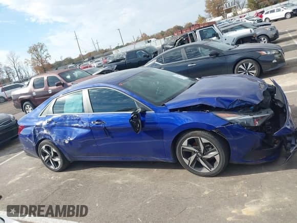 ✅ 2021 Hyundai Elantra Limited • VIN: KMHLP4AG8MU162691 • Lot: 43701212. Listed on IAAI with 46,245 mi. Free auction sales archive from the USA and detailed vehicle history report at DreamBid. Image 13.