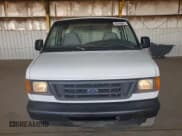 ✅ 2006 Ford Econoline Cargo • VIN: 1FTNE24L46DA30174 • Lot: 68196065. Wystawiony na Copart z przebiegiem 144 661 mil. Bezpłatny archiwum sprzedaży aukcyjnych z USA i szczegółowy raport historii pojazdu na DreamBid. Zdjęcie 5.