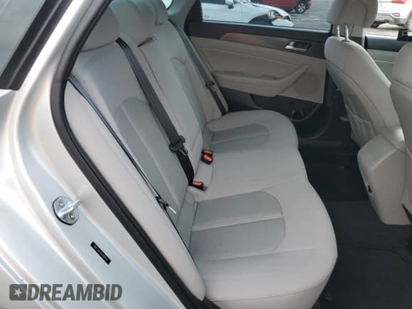 ✅ 2017 Hyundai Sonata Sport • VIN: 5NPE34AF8HH488104 • Lot: 45428843. Listed on Copart with 71,085 mi. Free auction sales archive from the USA and detailed vehicle history report at DreamBid. Image 10.