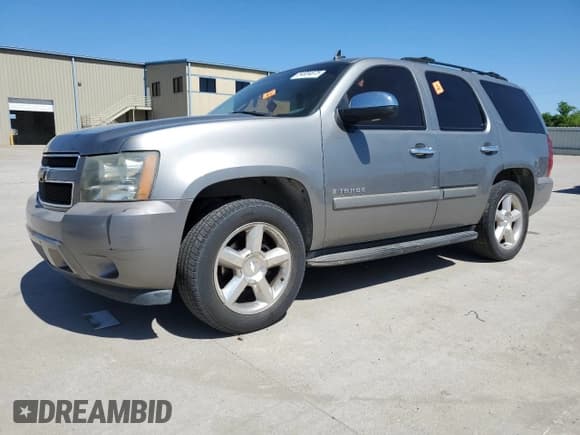✅ 2007 Chevrolet Tahoe LS • VIN: 1GNFC13J57R156656 • Lot: 54004875. Wystawiony na Copart z przebiegiem 242 827 mil. Bezpłatny archiwum sprzedaży aukcyjnych z USA i szczegółowy raport historii pojazdu na DreamBid. Zdjęcie 1.