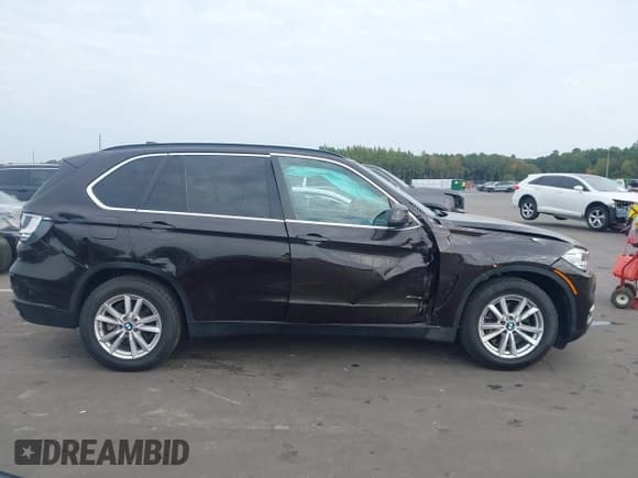✅ 2014 BMW X5 xDrive35i • VIN: 5UXKR0C56E0C27143 • Лот: 43291149. Опубликован ранее на IAAI с пробегом 150 974 миль. Бесплатный доступ к архиву аукционных продаж из США и подробный отчёт об истории автомобиля на DreamBid. Изображение 13.