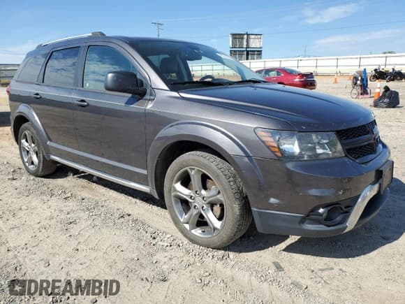 ✅ 2017 Dodge Journey Crossroad Plus • VIN: 3C4PDCGB1HT607874 • Lot: 55747565. Listed on Copart with 117,207 mi. Free auction sales archive from the USA and detailed vehicle history report at DreamBid. Image 4.