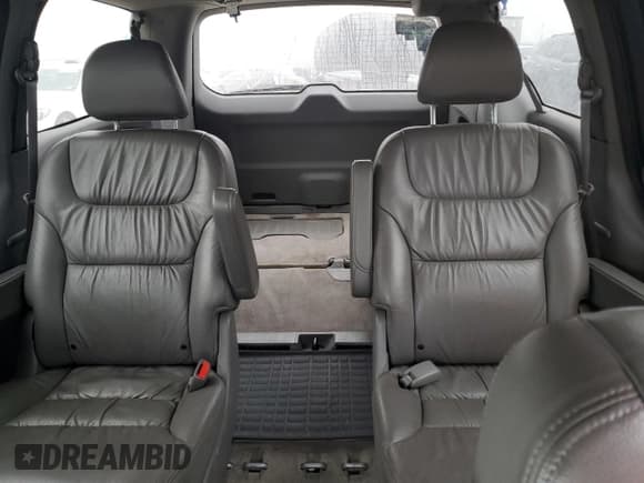 ✅ 2010 Honda Odyssey EX-L • VIN: 5FNRL3H79AB035026 • Lot: 45910525. Listed on Copart with 133,818 mi. Free auction sales archive from the USA and detailed vehicle history report at DreamBid. Image 10.