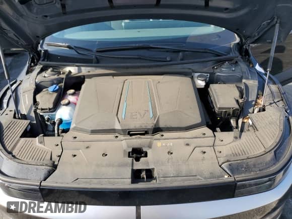 2022 Hyundai Ioniq 5 SE with VIN KM8KM4AEXNU067666, listed as a Copart auction lot 69208153 with 17,685 mi miles and . Bid and sale history available at DreamBid. Image 12.