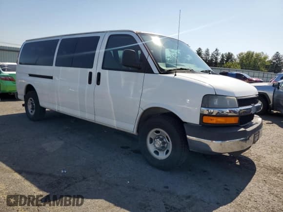 ✅ 2008 Chevrolet Express Passenger • VIN: 1GAHG39KX81226016 • Lot: 80144585. Listed on Copart with 155,644 mi. Free auction sales archive from the USA and detailed vehicle history report at DreamBid. Image 4.