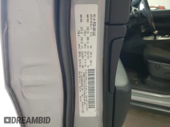 ✅ 2015 Jeep Grand Cherokee Laredo • VIN: 1C4RJFAG0FC834764 • Lot: 82690815. Listed on Copart with 67,519 mi. Free auction sales archive from the USA and detailed vehicle history report at DreamBid. Image 13.