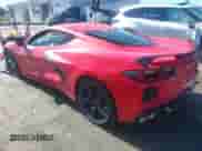 2021 Chevrolet Corvette 2LT z VIN 1G1YB2D40M5107007, wystawiony jako IAAI lot #43504598 z przebiegiem 66 293 mil mil oraz . Historia ofert i sprzedaży dostępna na DreamBid. Obrazek 3.