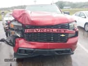 ✅ 2020 Chevrolet Silverado 1500 Custom • VIN: 1GCRWBEH7LZ317693 • Lot: 43293654. Wystawiony na IAAI z przebiegiem 121 382 mil. Bezpłatny archiwum sprzedaży aukcyjnych z USA i szczegółowy raport historii pojazdu na DreamBid. Zdjęcie 6.