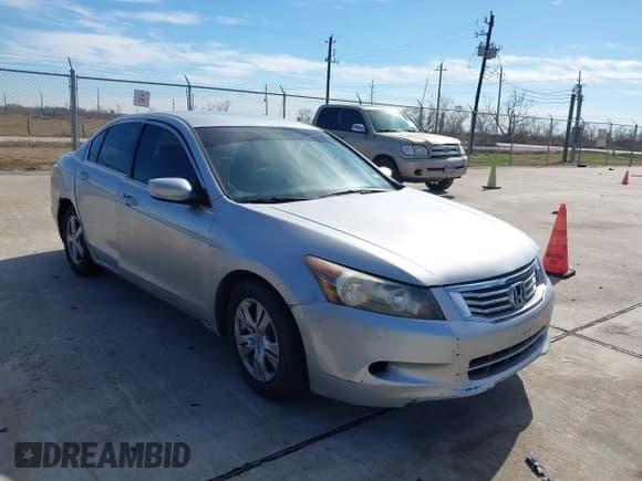 ✅ 2008 Honda Accord LX-P • VIN: JHMCP26478C074278 • Lot: 41357737. Wystawiony na IAAI z przebiegiem 198 553 mil. Bezpłatny archiwum sprzedaży aukcyjnych z USA i szczegółowy raport historii pojazdu na DreamBid. Zdjęcie 1.